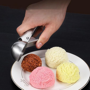 Ice cream scoop made of stainless steel - accurate portioning of ice cream, biscuits & Co. with ice ball and biscuits portioner, ice cream spoon and ice cream scoop.Length: 18.4 cm, width: 4.8