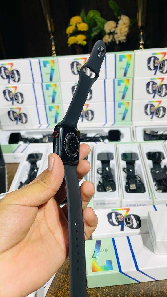 WATCH 7 1.69 SCREEN SERIES 7 NEW MODEL