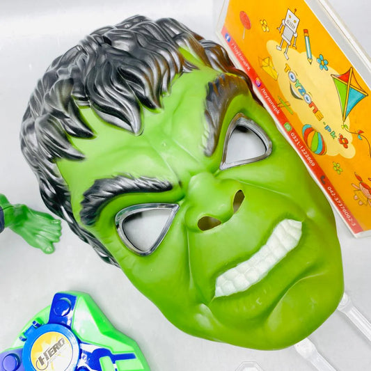 Disk Shooter With Hulk Figure And Light Mask